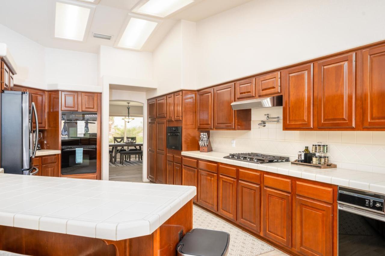 Grand Havasu Oasis With Custom Pool & Spa! Lake Havasu City Exterior photo